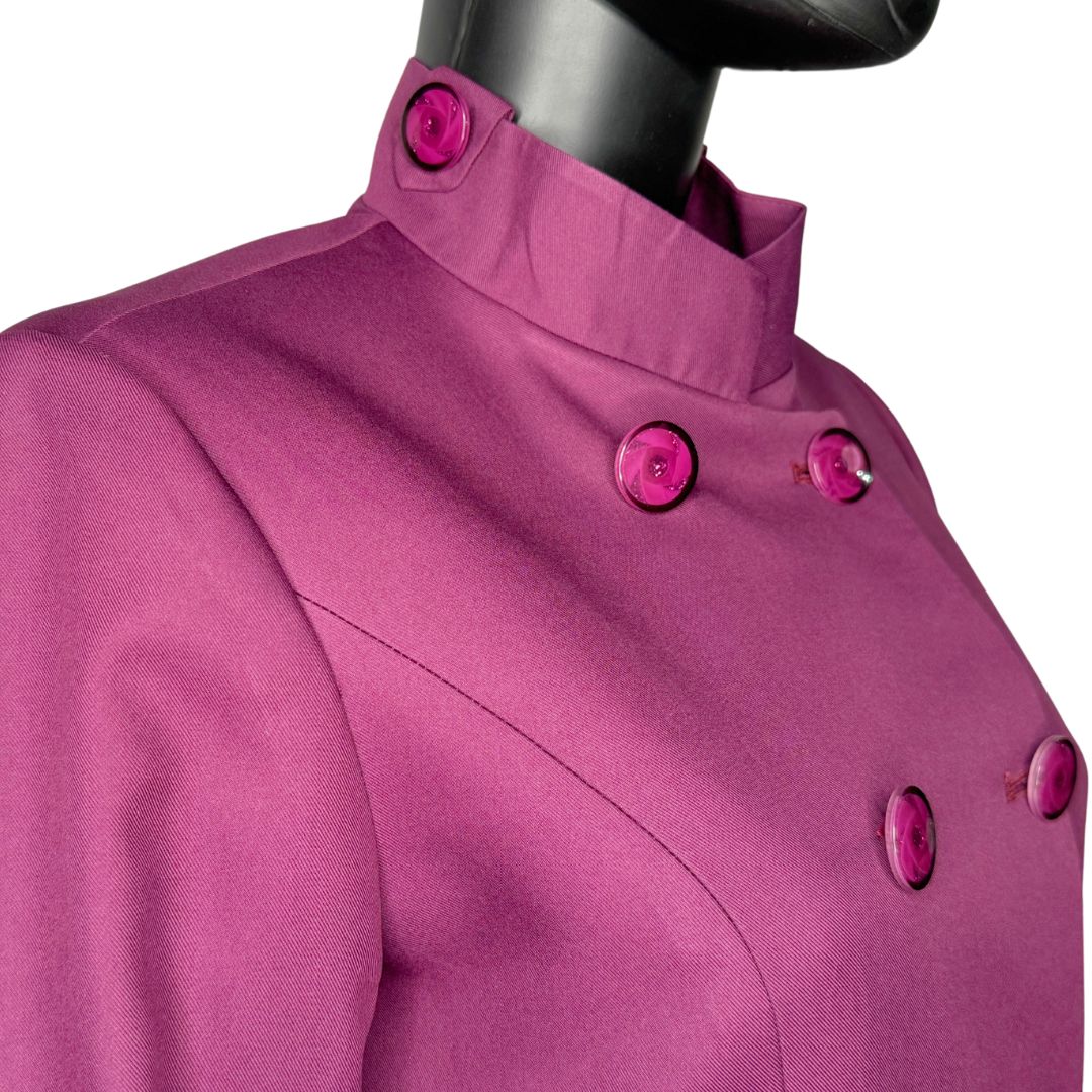 Collar view of the Queen three-piece black garment on a mannequin, designed for Muslim sisters in the Nation of Islam who value women's modest clothing.
