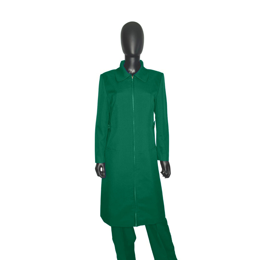 Whole body front view of the Maalikah three-piece emerald green garment on a mannequin, designed for Muslim sisters in the Nation of Islam who value women's modest clothing.